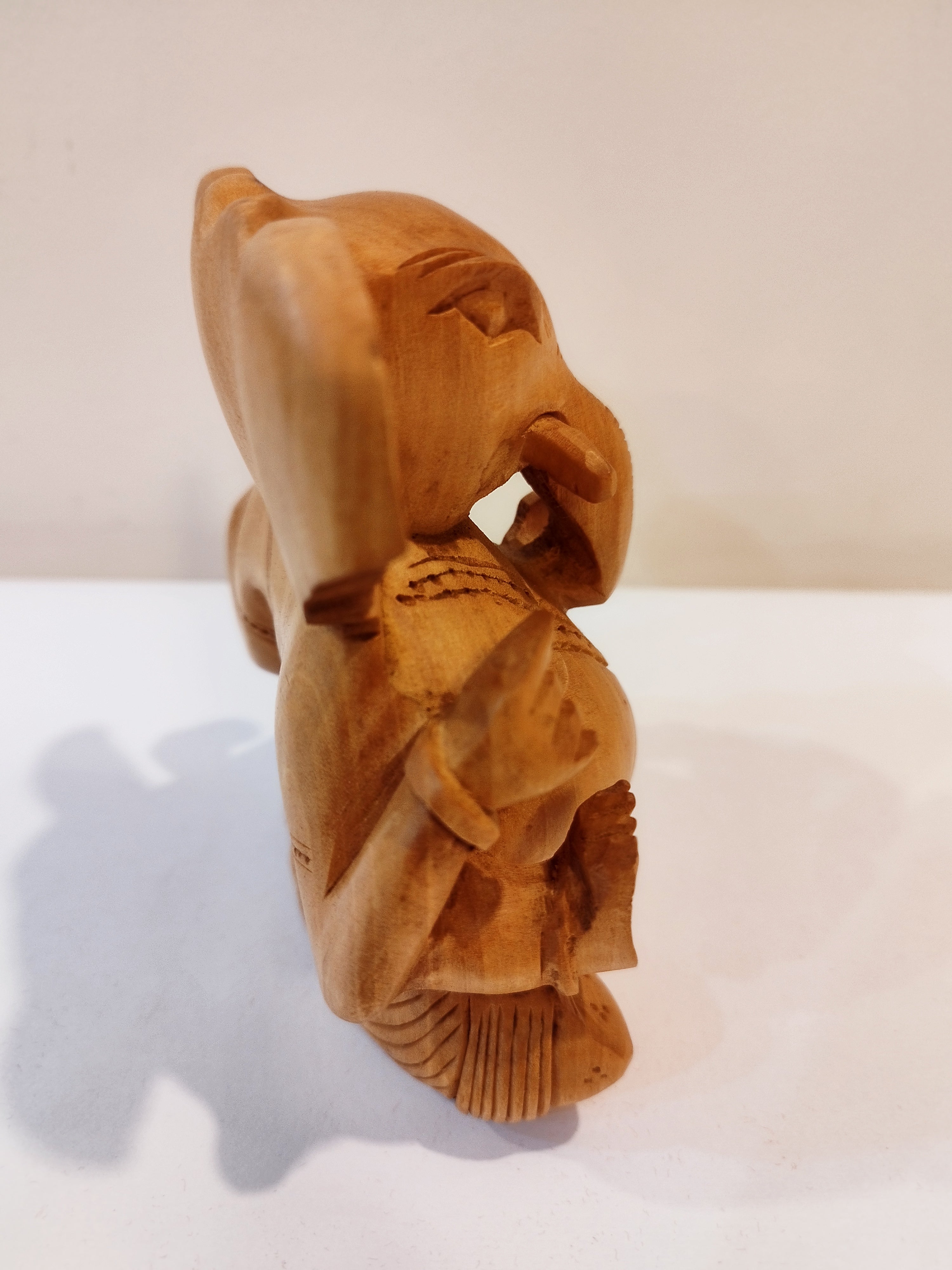 Hand Carved Kadam Wood Ganesh Statue: Hindu God Vinayak