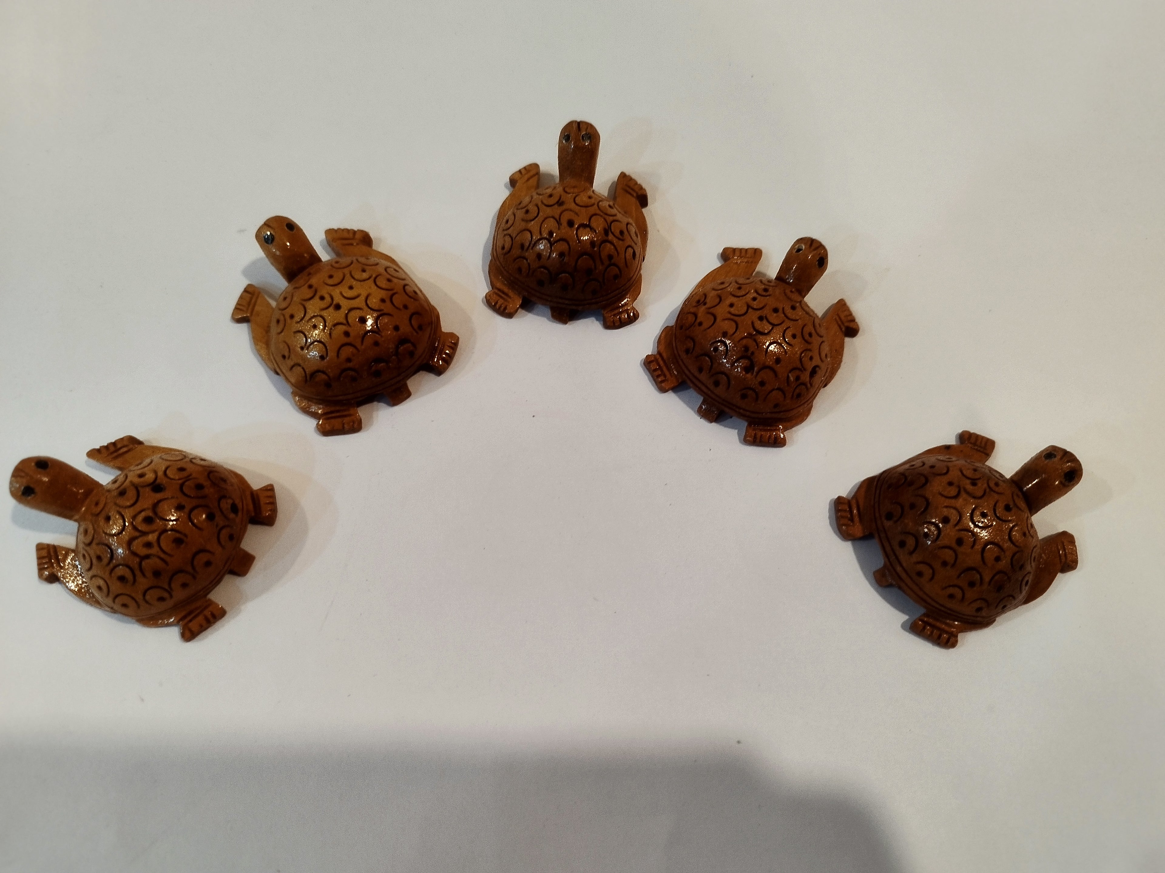Handcrafted Kadam Wood Tortoise Family ( set of 5 tortoise 3 inches in width) Sculpture: Spiritual Decor