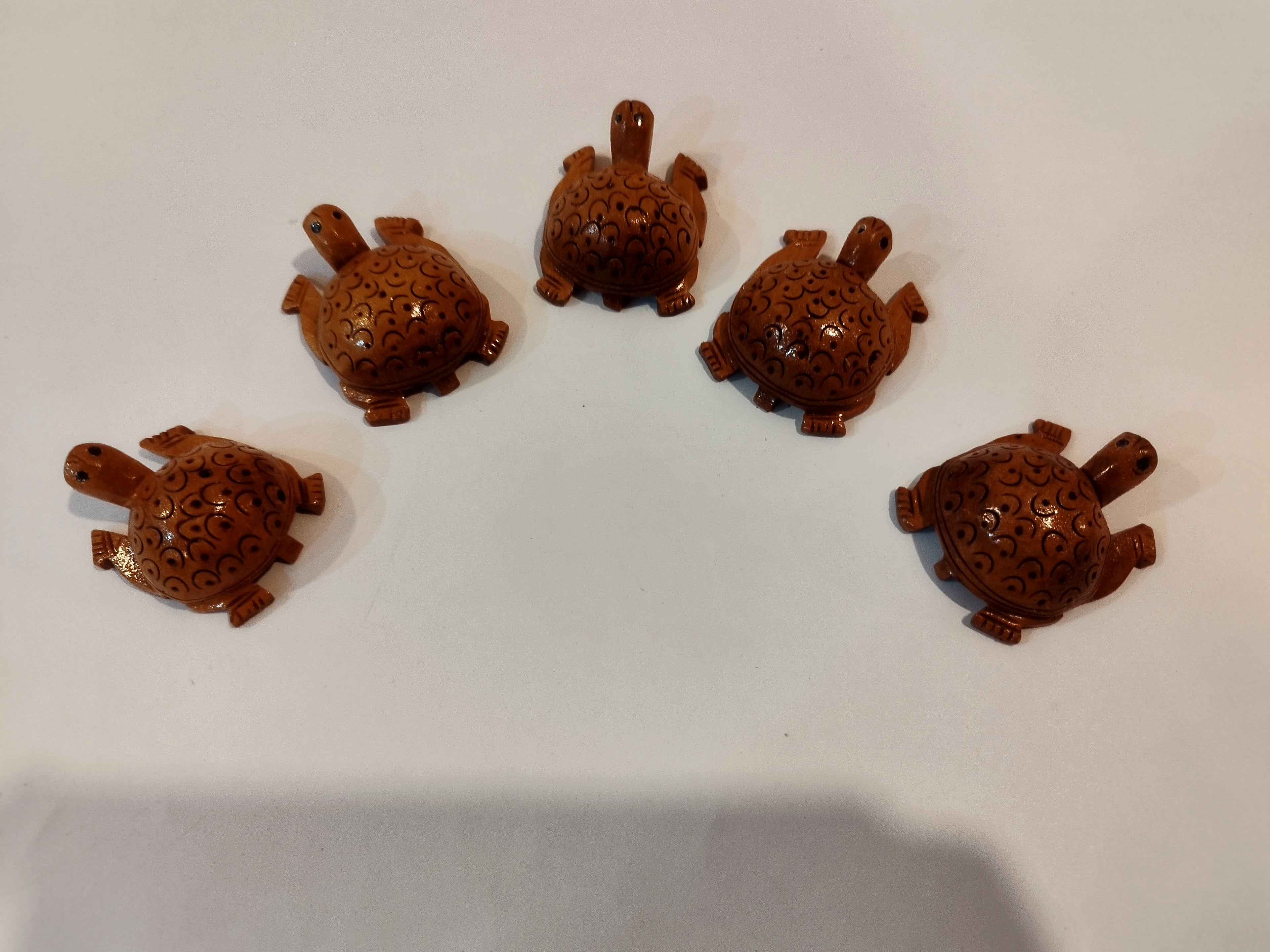 Handcrafted Kadam Wood Tortoise Family ( set of 5 tortoise 3 inches in width) Sculpture: Spiritual Decor