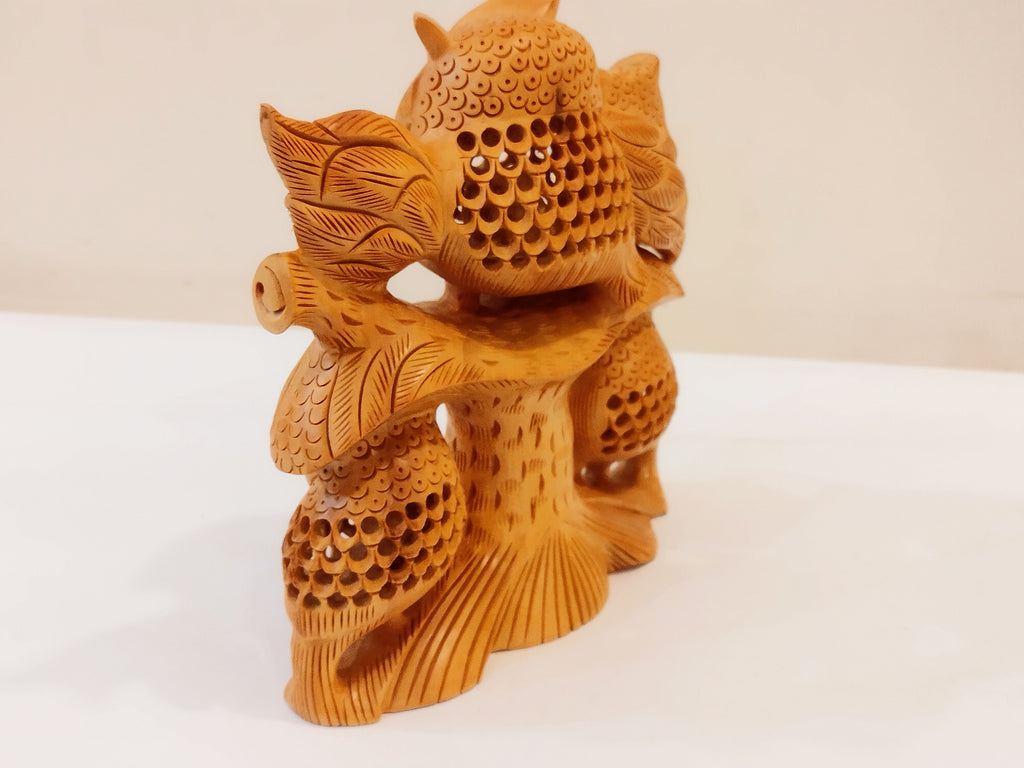 An owl family one piece, mother and baby onyx inlay- 6 inches