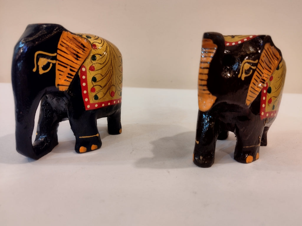 Décoration spirituelle pour la maison : Ensemble de deux éléphants en bois de Kadam sculptés à la main (3, 2 et 1,5 pouces).