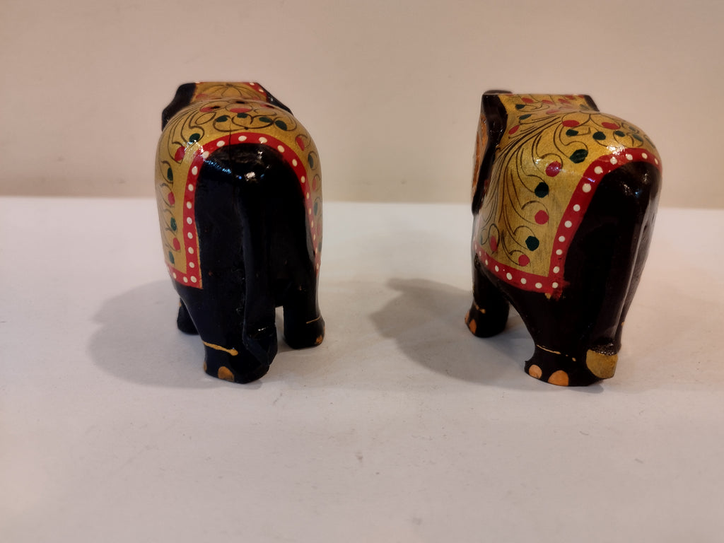 Décoration spirituelle pour la maison : Ensemble de deux éléphants en bois de Kadam sculptés à la main (3, 2 et 1,5 pouces).