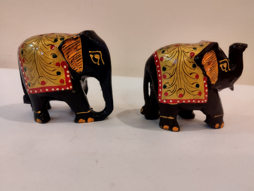 Décoration spirituelle pour la maison : Ensemble de deux éléphants en bois de Kadam sculptés à la main (3, 2 et 1,5 pouces).