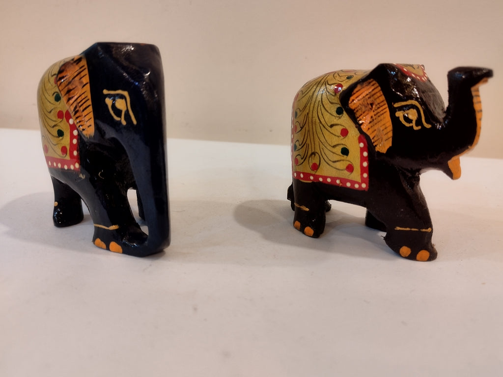 Décoration spirituelle pour la maison : Ensemble de deux éléphants en bois de Kadam sculptés à la main (3, 2 et 1,5 pouces).