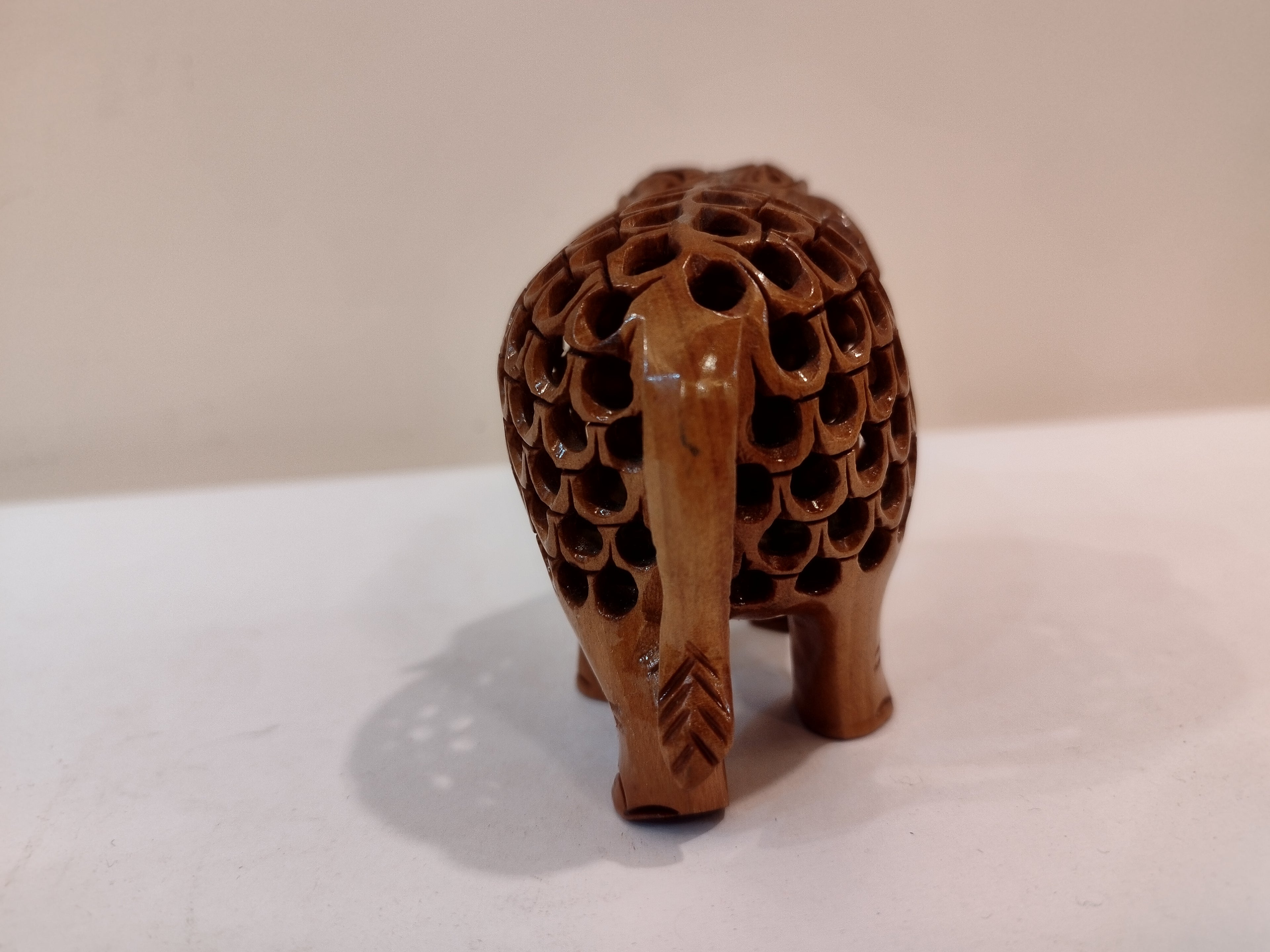 Hand Carved Kadam Dark Wood Elephant Statue Mother and baby Onyx Inlay-3 Inches: Spiritual Decor