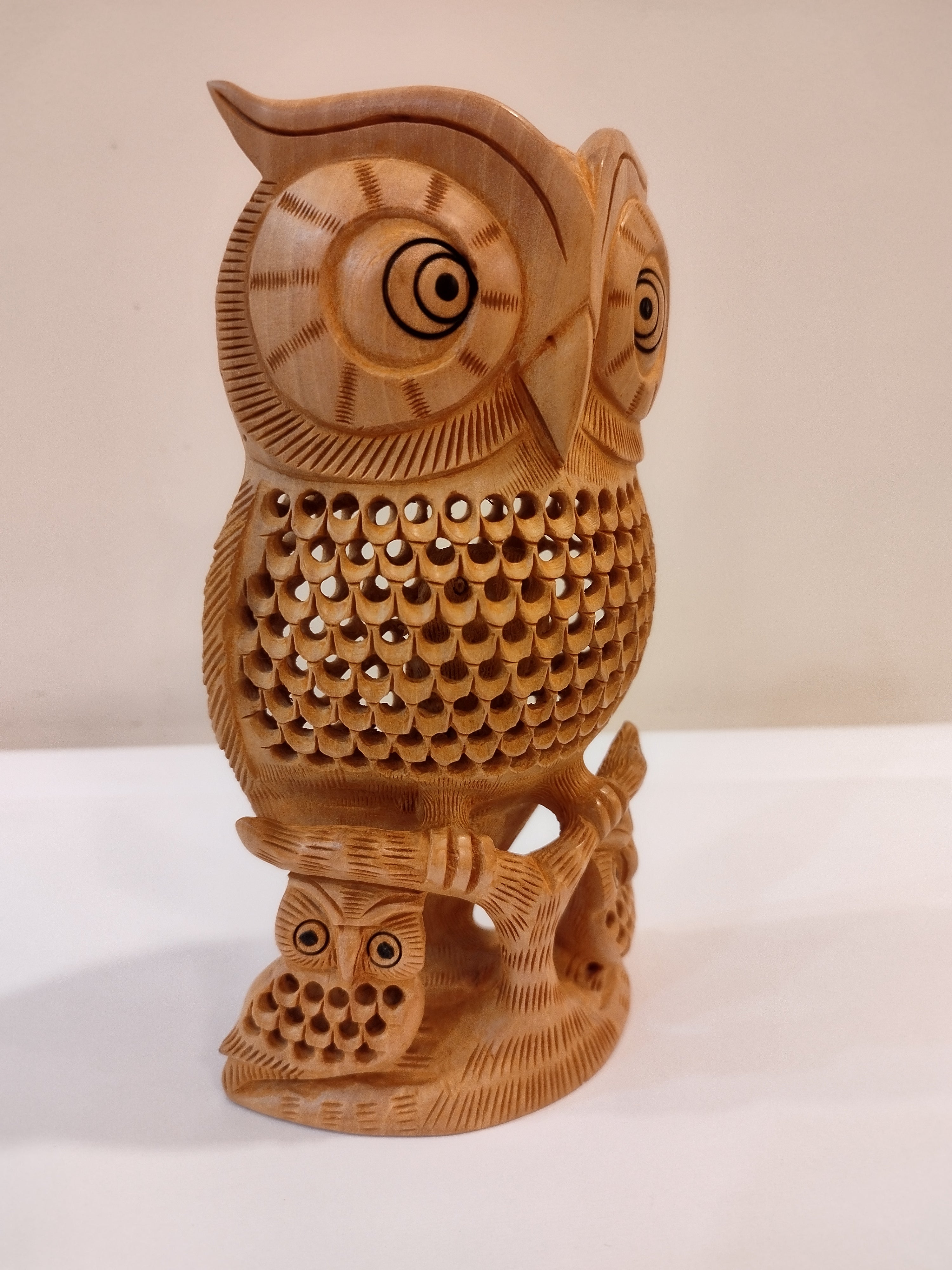 An owl one piece, mother and baby onyx inlay