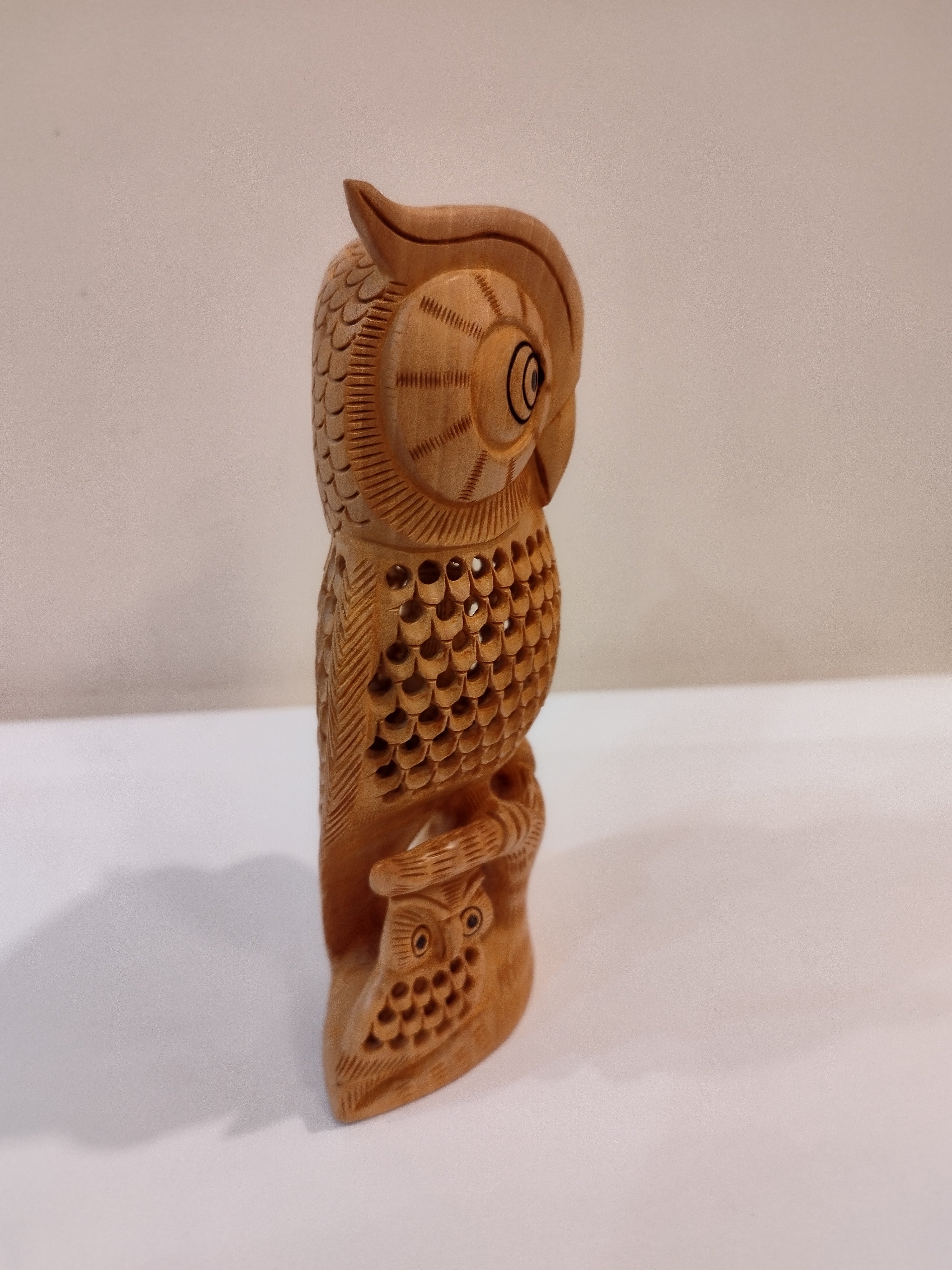 An owl one piece, mother and baby onyx inlay