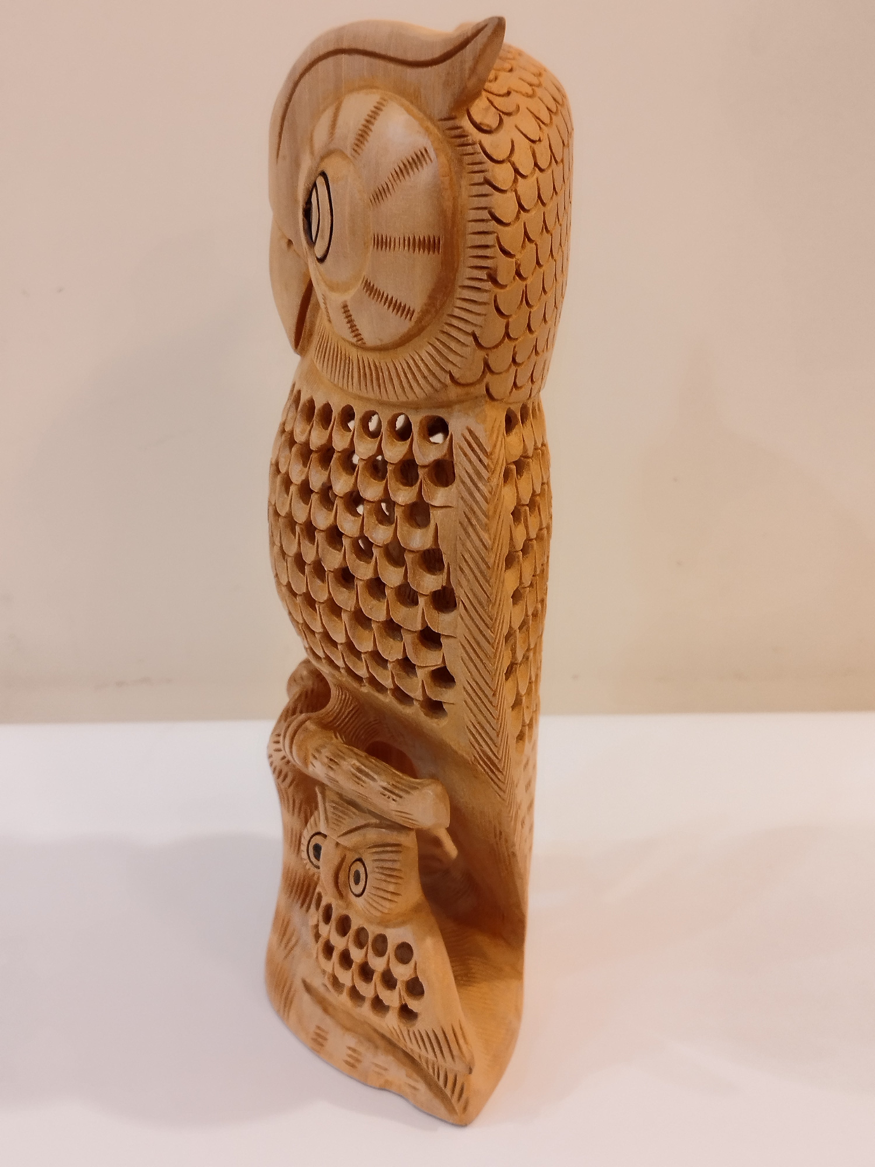 An owl one piece, mother and baby onyx inlay