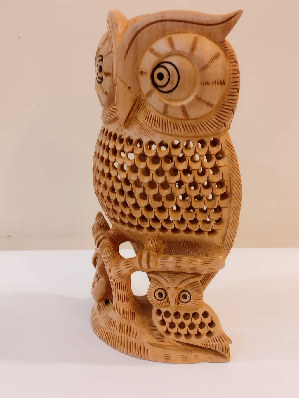 An owl one piece, mother and baby onyx inlay