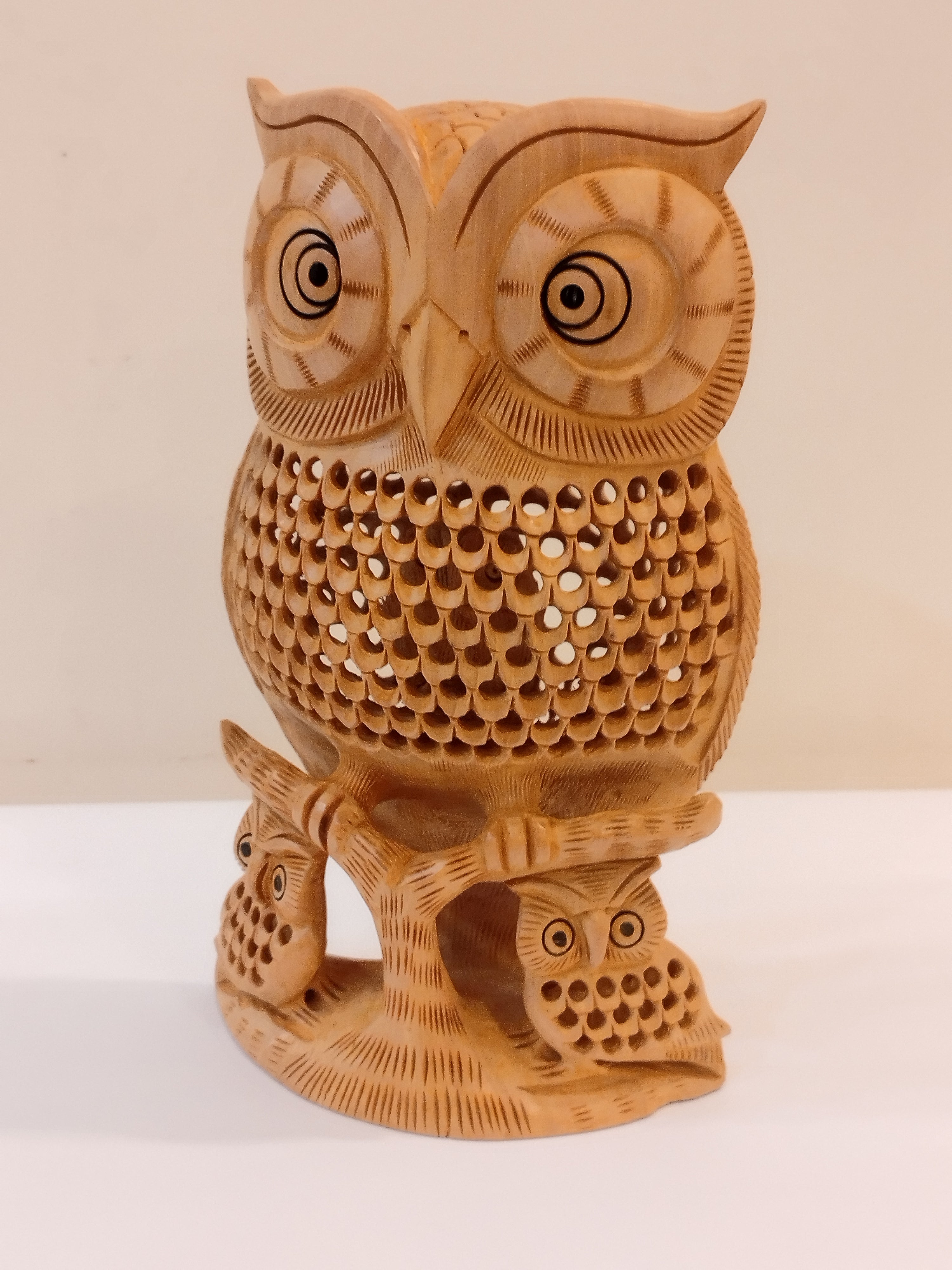 An owl one piece, mother and baby onyx inlay
