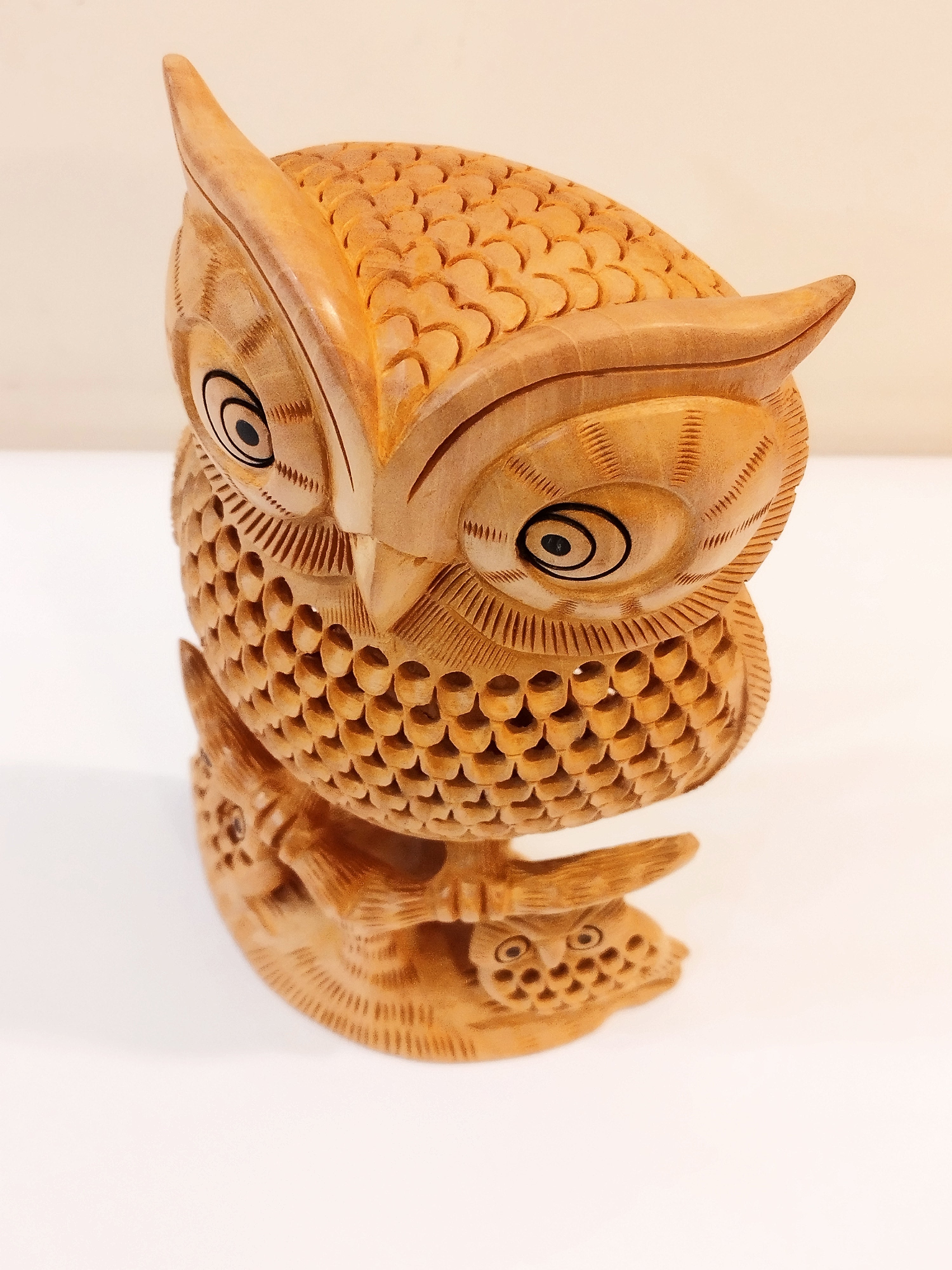 An owl one piece, mother and baby onyx inlay