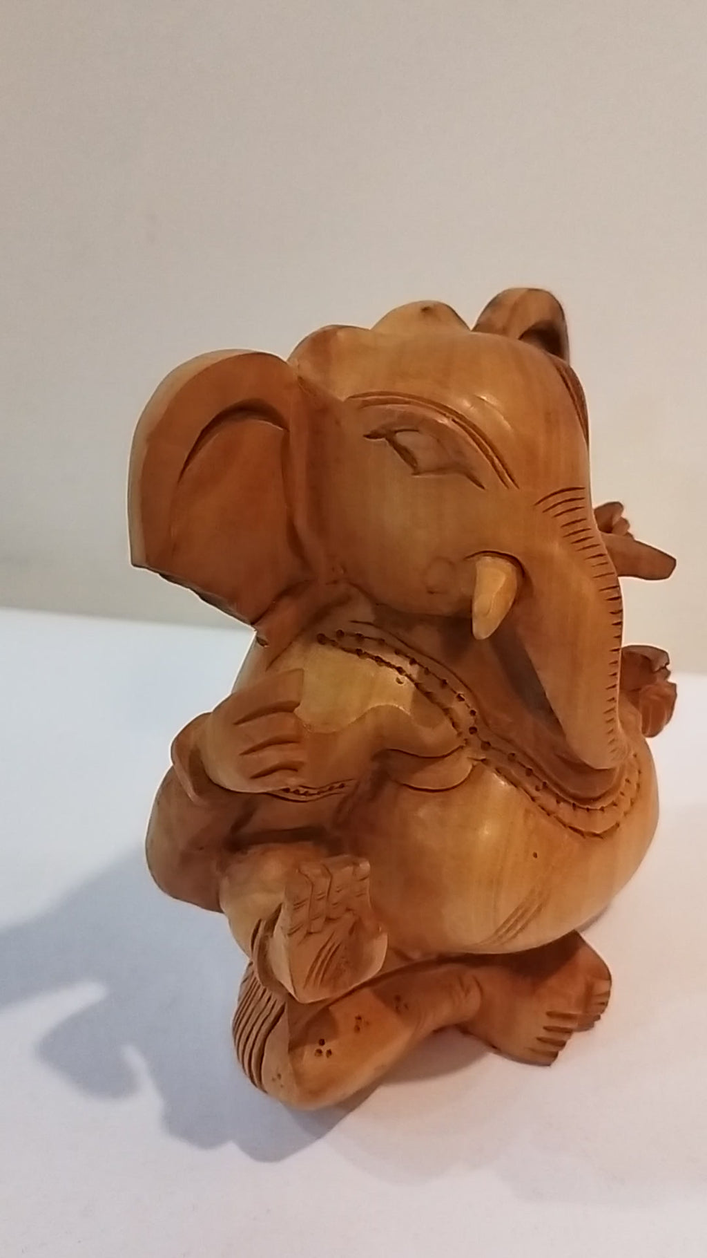 Hand Carved Kadam Wood Ganesh Statue: Hindu God Vinayak